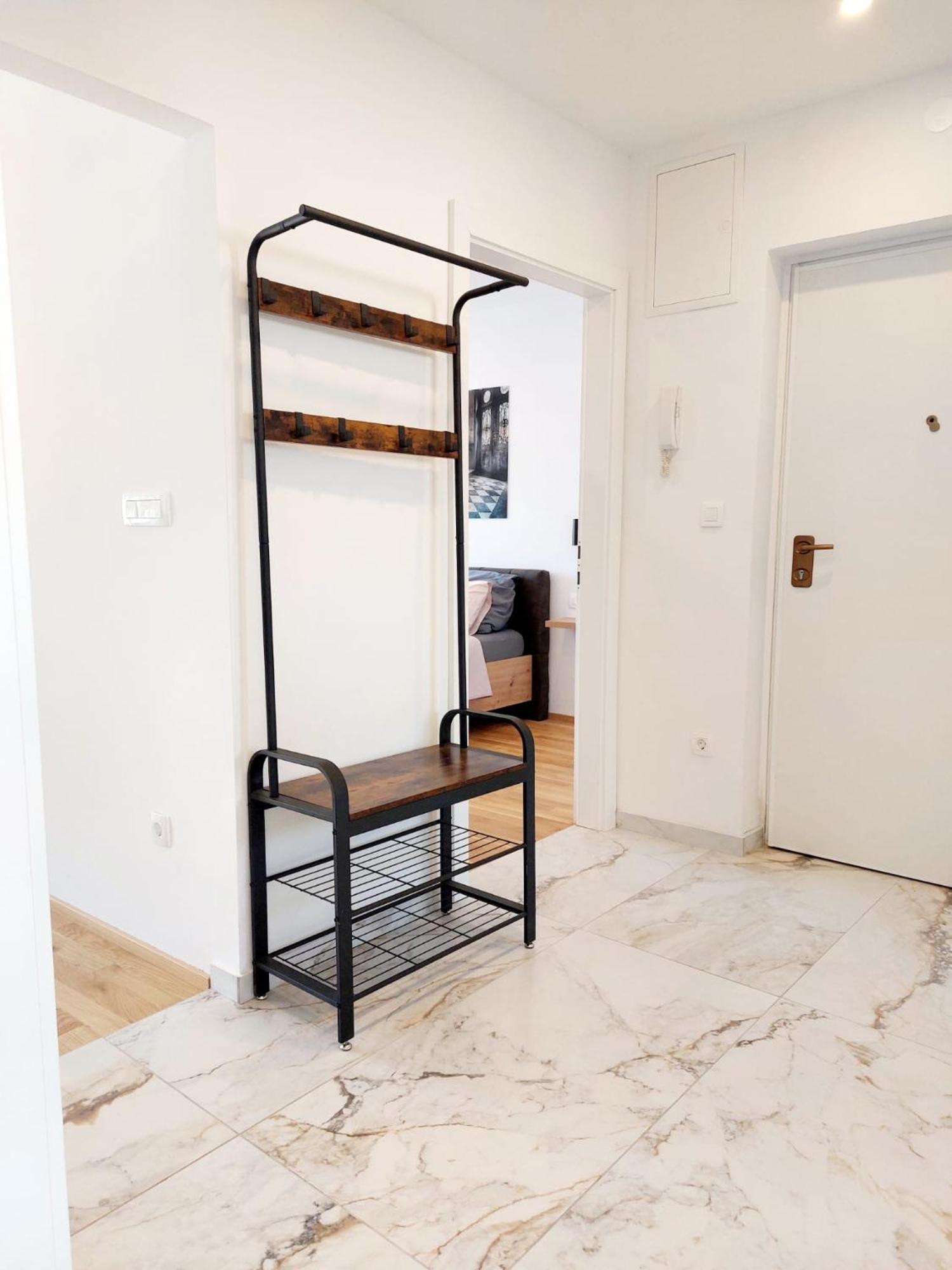 Comfort 2 Bedroom Apartment 10Min Walk From Center And Beach 스플리트 외부 사진